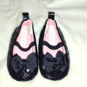 Laura Ashley size 4 (baby)dress shoe